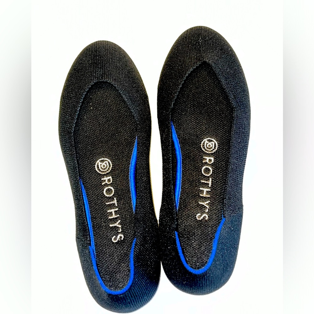 EUC Sz 7 black Rothy’s